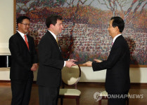 브라운백 의원 수교훈장 광화장 수여