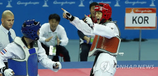 <아시안게임> 환호하는 이대훈