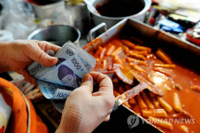 춘천 전통시장 낭만시장서 이색이벤트 즐기세요