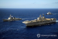 동맹국 해군함정과 순항하는 세종대왕함