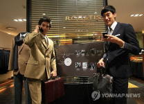 30주년 맞이한 신사복 로가디스컬렉션
