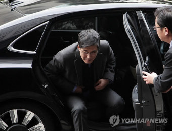 '비자금 의혹' 이호진 태광 회장 검찰 소환