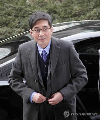 검찰 출석하는 태광그룹 이호진 회장