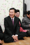 환하게 웃는 손학규 대표
