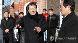 맹형규, 경주 구제역 현장점검..2~3주가 중요