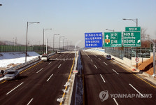 뻥 뚫린 제2자유로