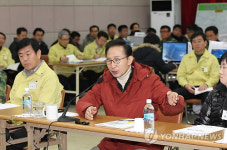 이 대통령 횡성 구제역 방역관계자 격려