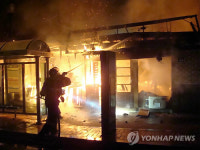 창원 상가서 불..잠자던 부녀 숨져(종합)