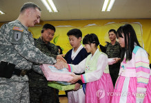 명문학교 탈바꿈한 DMZ 대성동초교 미니졸업식