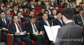 경청하는 축산관련단체 관계자들