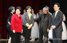 국립발레단 국회 공연 `지젤 찾은 의원들