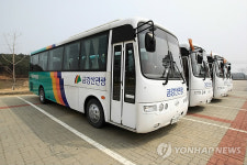 금강산관광 어떻게 되나..관광차량만 덩그러니