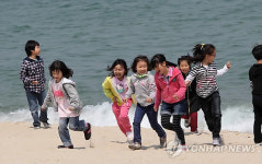 바닷바람이 시원해요..초여름의 경포 해변