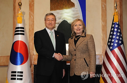 한·미 외교장관 회담, 북한 완전 비핵화 공동 목표로 확인 및 3자 협력 강화 합의