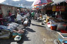 부산 서면에 쇼핑몰 잇단 허가..재래시장 근심