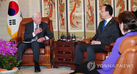 현인택 장관-지미카터 회담