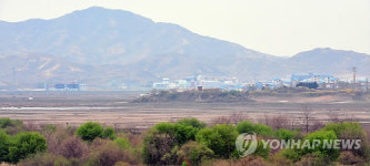 北 개성공단과 기정동 마을