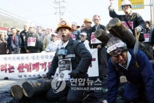 해준 게 있어야지..어버이날 앞둔 폐광촌 어르신