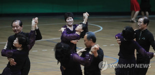 노년의 건강 댄스스포츠로 지키자