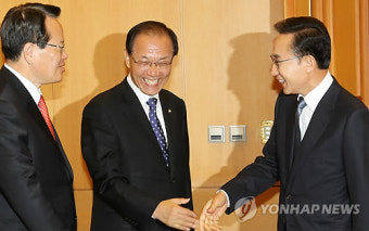 李대통령, 황우여 원내대표. 정의화 비대위원장 인사