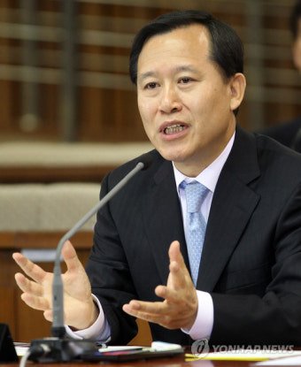 답변하는 박병대 대법관 후보자