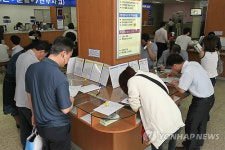 응시자들로 붐비는 운전면허시험장