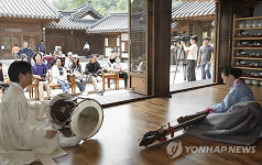 도심에서 즐기는 사랑채 음악회