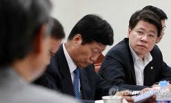 열공 중인 친이계 모임