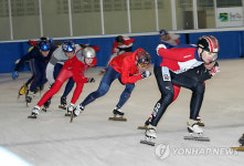 강릉서 훈련 중인 쇼트트랙 황제 안현수