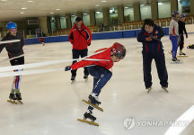 강릉서 훈련 중인 쇼트트랙 황제 안현수