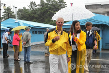 6ㆍ25 참전용사들과 함께