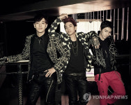 핸즈 업(Hands Up)을 발표한 그룹 2PM