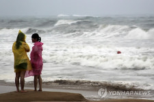 부산 오전 7시 태풍주의보