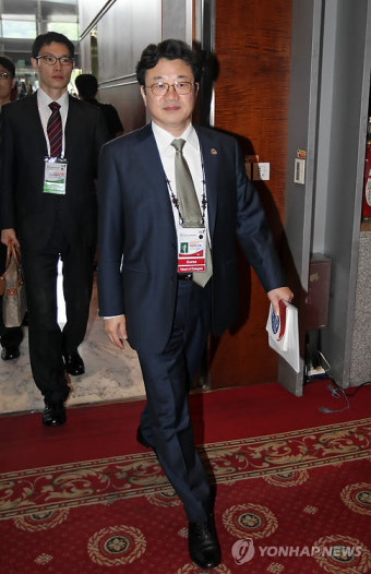세계검찰총장회의 참석하는 김준규 검찰총장