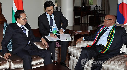 이재명 대통령, G7 정상회의 참석 중 호주와 남아프리카공화국 정상회담 진행하여 협력 강화 나아가는 노력 확인