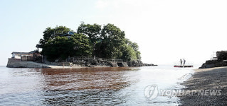 서산 간월도 관광객들로 북적