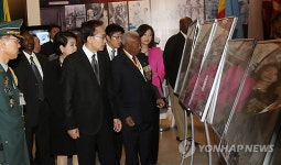 李대통령, 에티오피아 한국전 참전기념관 방문