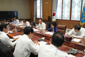 李대통령, 긴급 물가 대책회의 주재