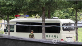 철원 군부대 수류탄 폭발..분주한 육군