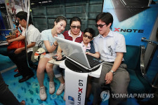 서울 지하철 2호선 `모바일 3D게임존