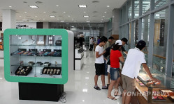 기념품 감상ㆍ전쟁음식 체험..DMZ박물관 기념품관 개관