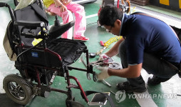장애인 재활보조기구 무상 수리