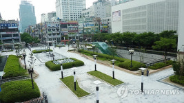 <카메라 뉴스> 새단장한 안양 평촌역 미관광장
