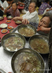 힘이 솟는 사랑의 갈비탕
