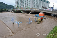 원주 폭우로 원주천 둔치 잠겨