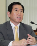 답변하는 조현오 경찰청장