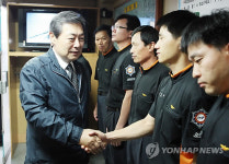 맹형규 장관 추석맞아 민생현장 방문