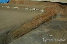속살 드러낸 상주 공검지