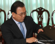 박영준, "SLS 접대 사실무근"