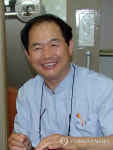 강진군에 사랑의 인술 펼치는 치과의사